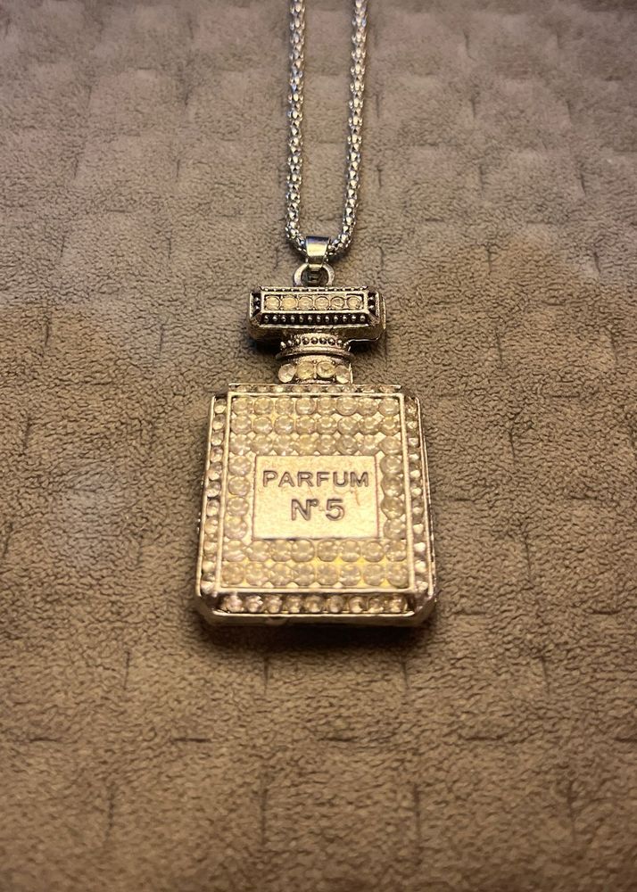 Parfum Diamond Necklace