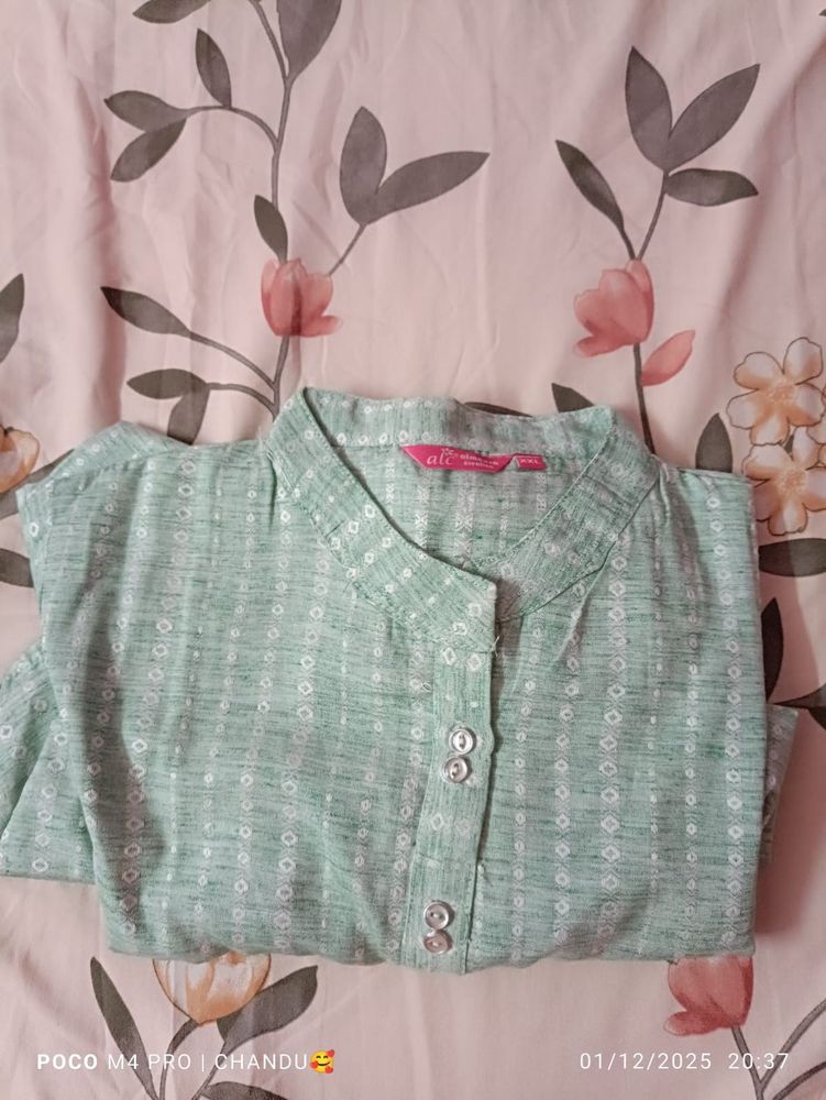 Elegant Women&#39;s Kurta