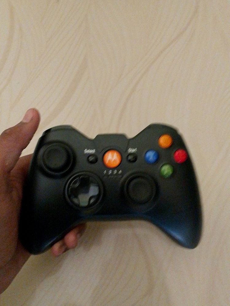Motorola Bluetooth Gamepad.
