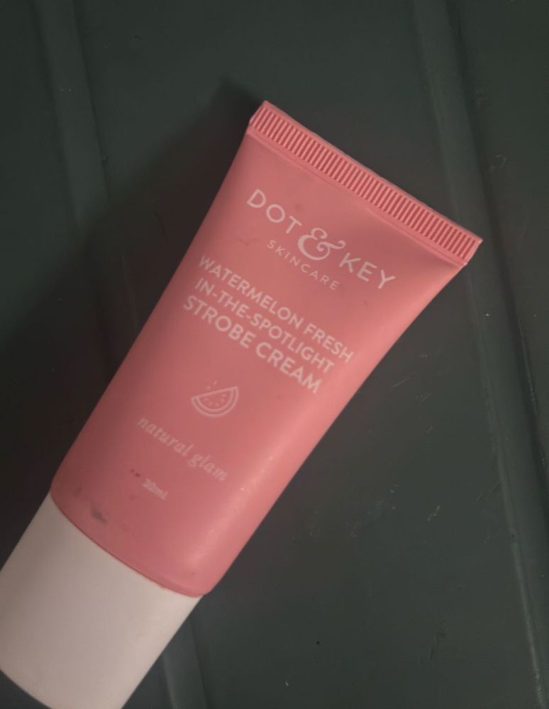 Dot &amp; Key Strobe Cream