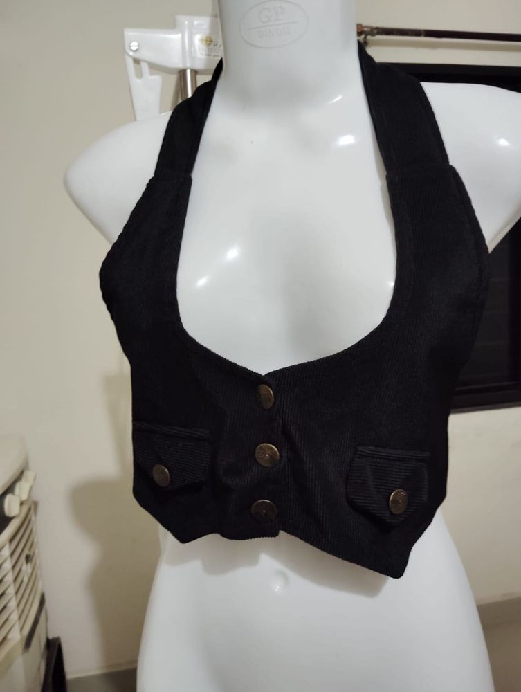 Black Fitted Crop Top
