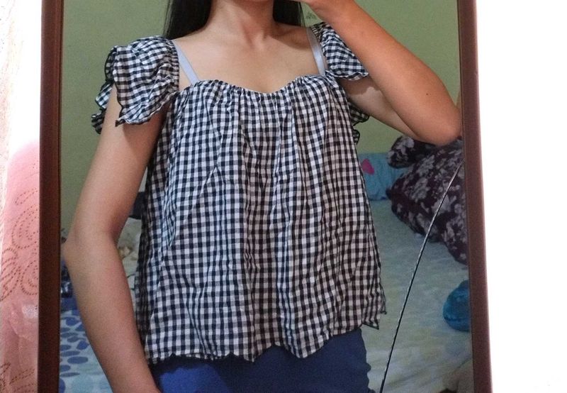 Gingham-style Off-shoulder Top🖤