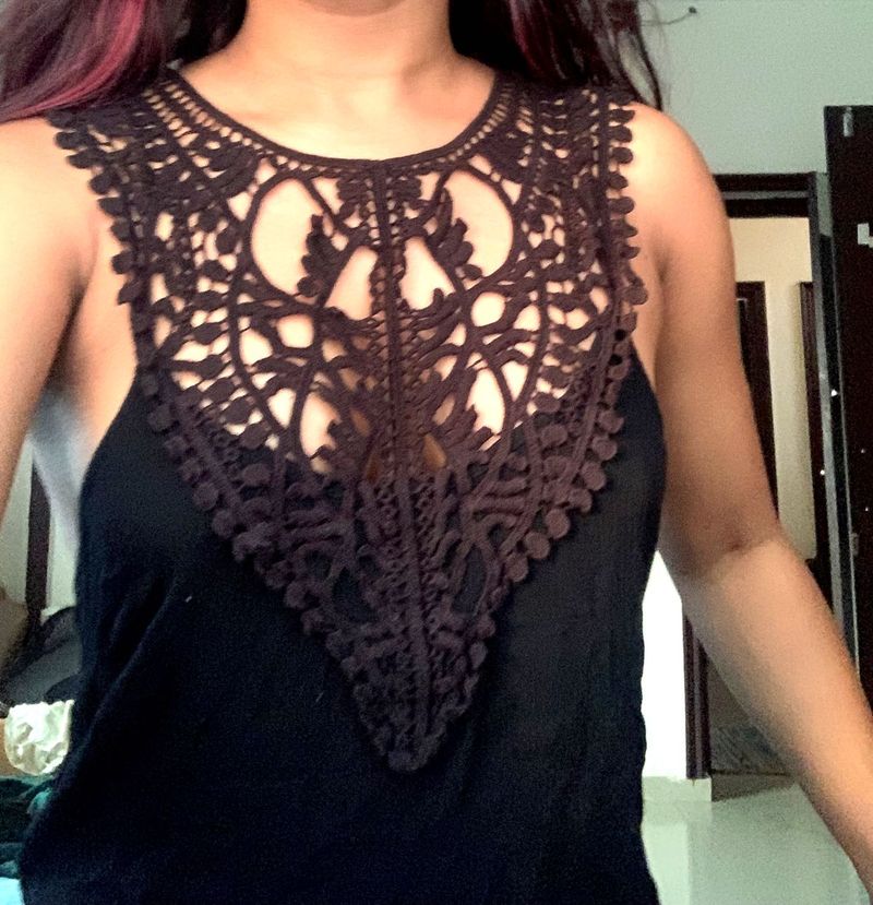 Lace Detailed Black Tank Top