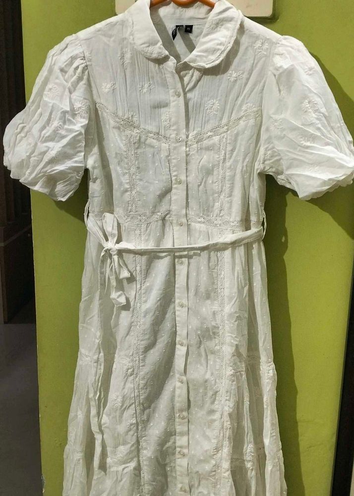 Chic White Embroidered Puff Sleeve Midi Dress