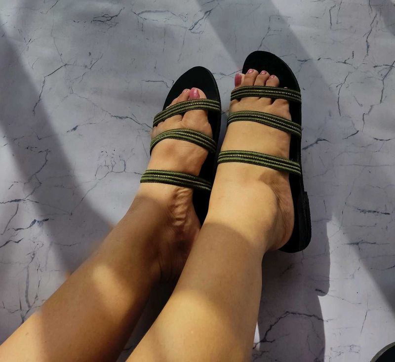 Women Flats