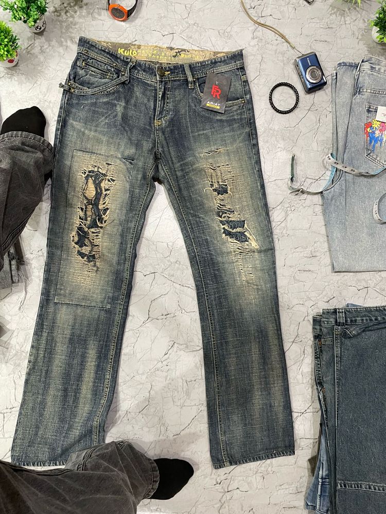 Distressed Denim Jeans