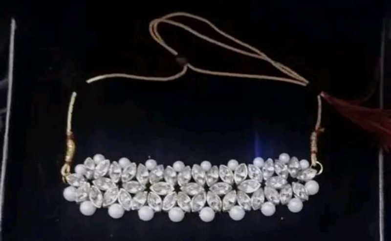 Elegant Pearl Choker 2 combo