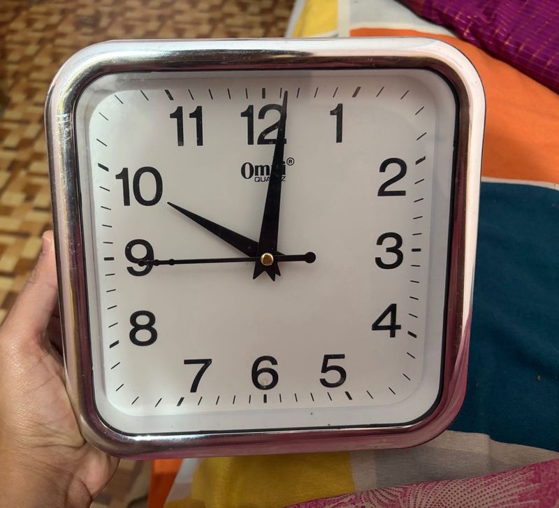 Omai Square Wall Clock