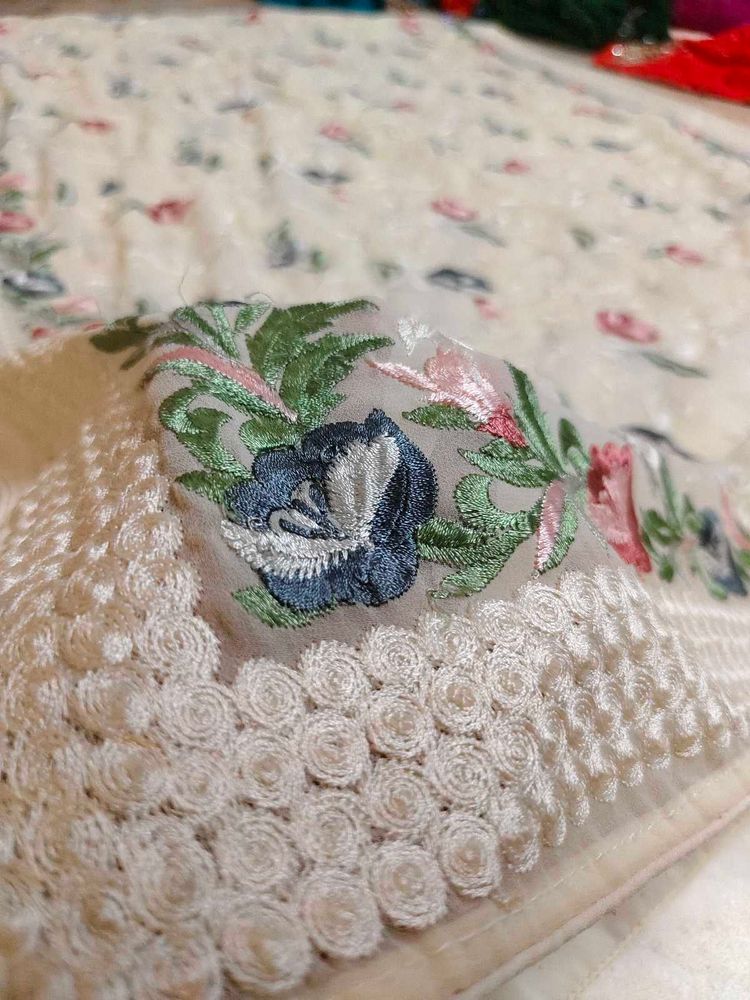 Thread 🧵 Embroidery 🪡 Flower 🌻🌹 Design Saree