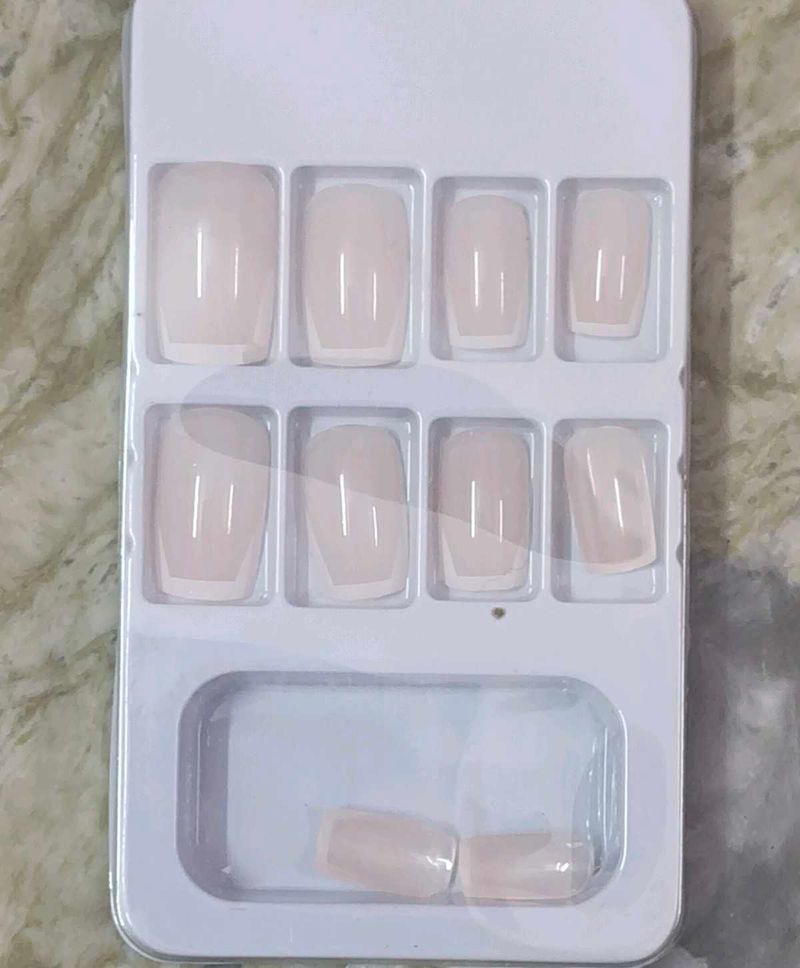 Press On Nails.