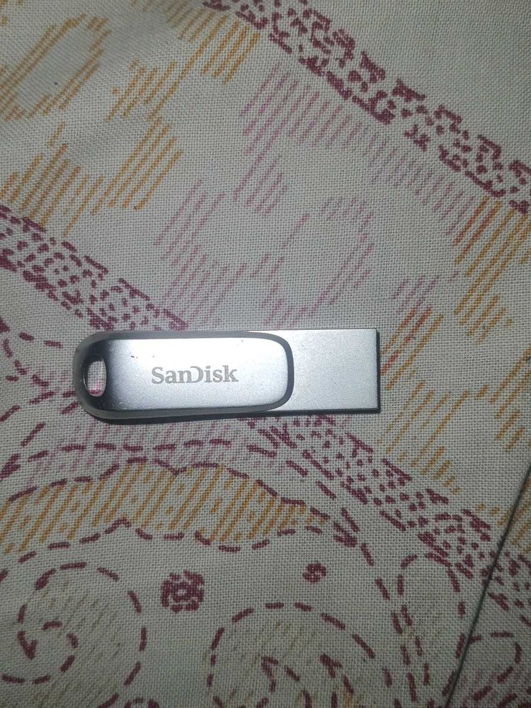 SanDisk SDDDC4-128G-I35 128 GB OTG Drive (Silver)