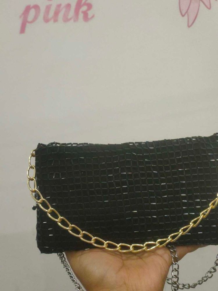 Chic Very Beautiful Black glass bead Gold Chain 👝