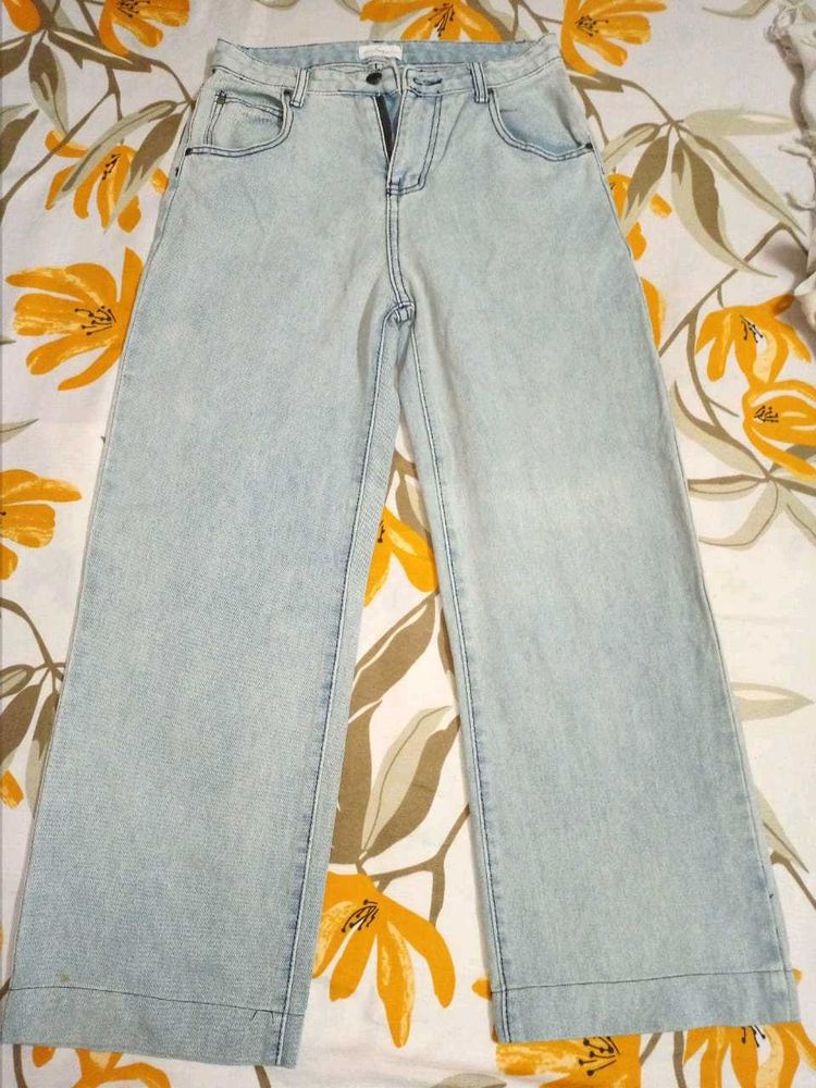 Light Wash Blue Jeans