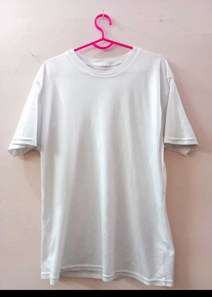 White Tshirt