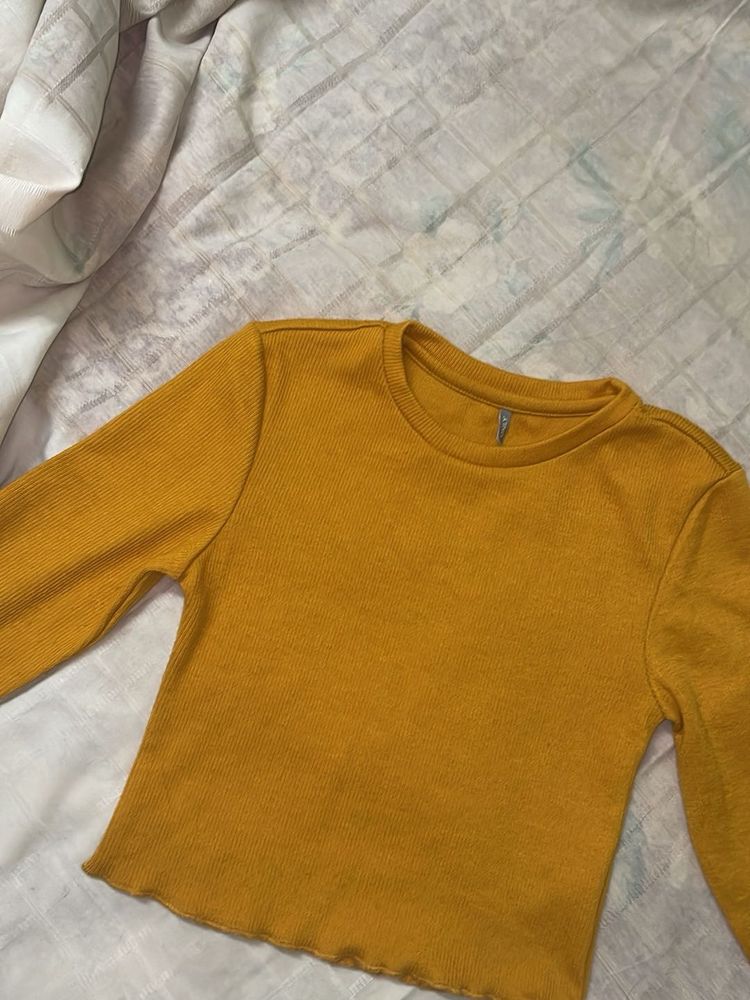 ONLY Frilled full sleeve crop top | Size S