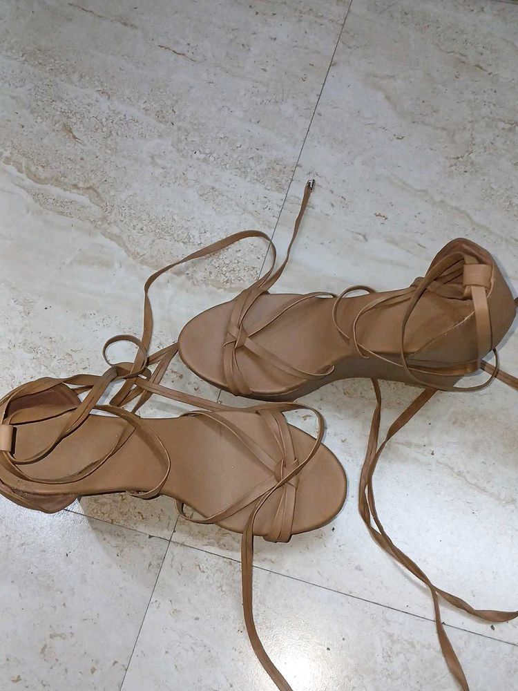 Stylish Beige Wrap-Up Sandals