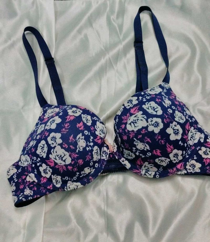 Imported Women&#39;s Bra
