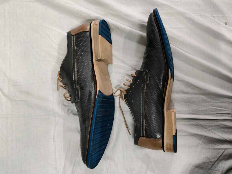 Stylish Grey Formal Shoes