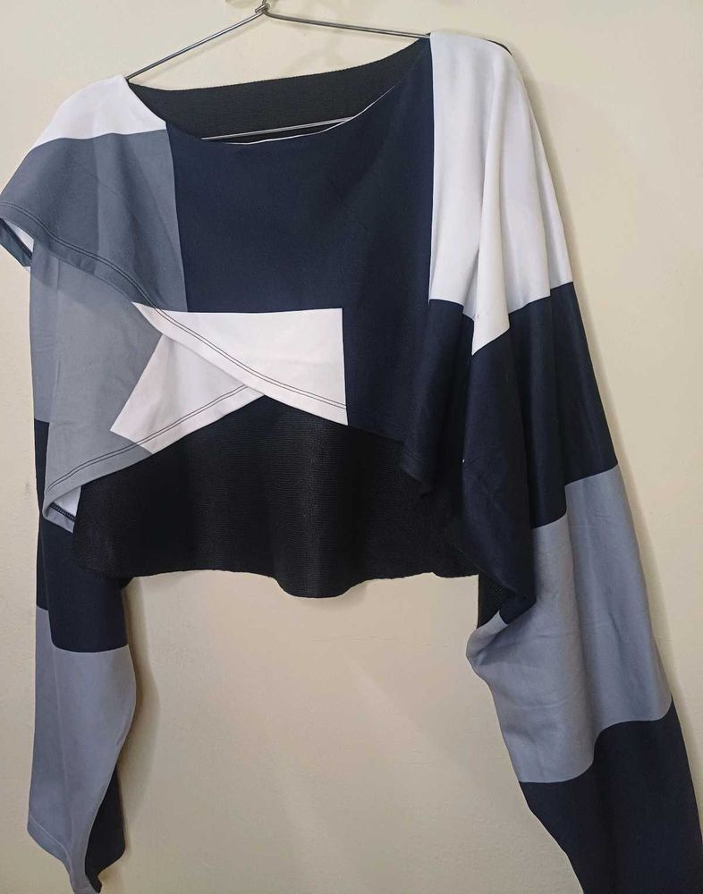 Asymmetrical Colorblock Crop Top