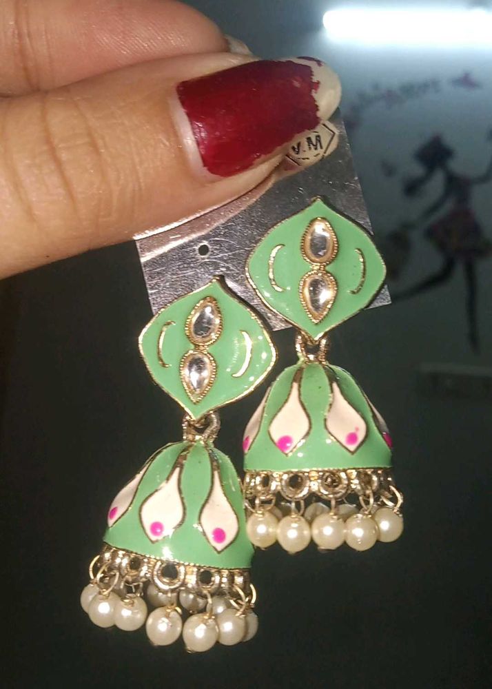 Earings