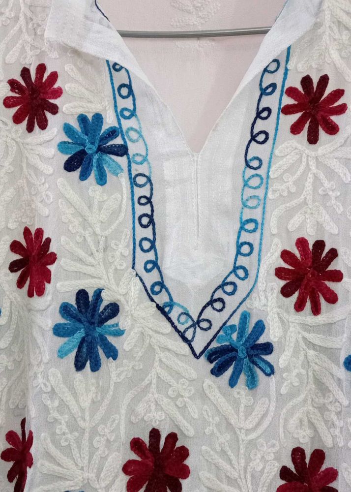 White Embroidered Kurta