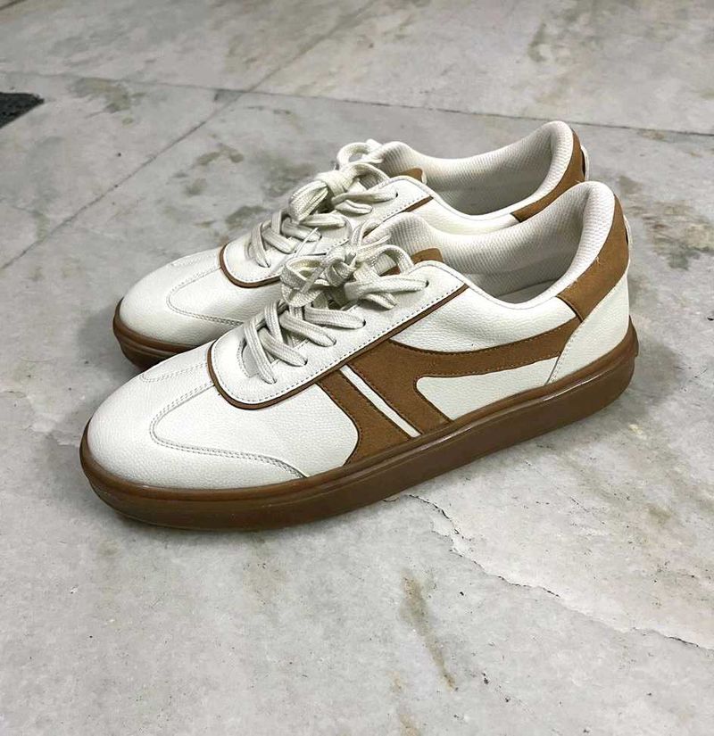 WESTSIDE UNISEX WHITE GUM SNEAKERS 41 (UK 7)