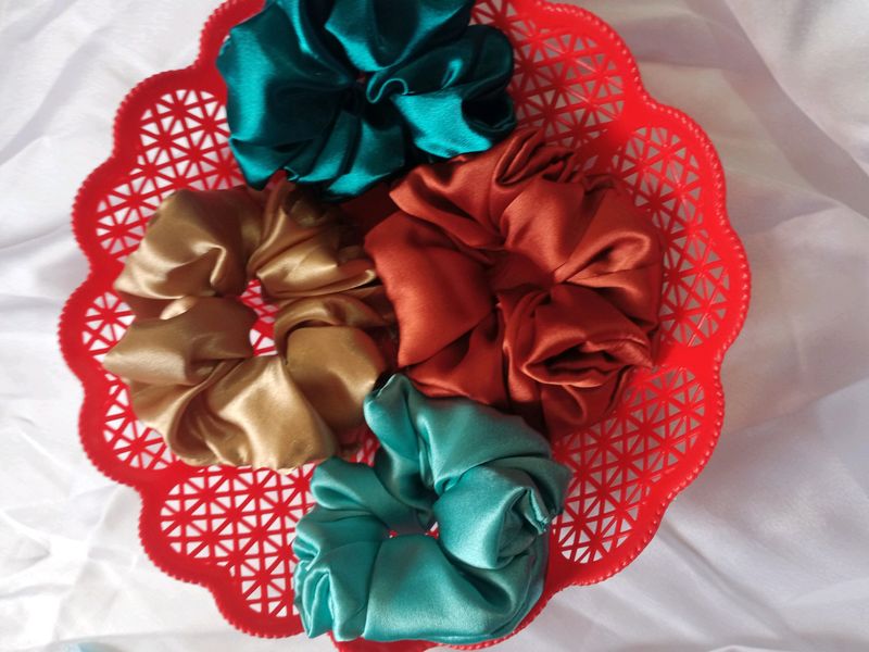 4 Scrunchies Combo Pack