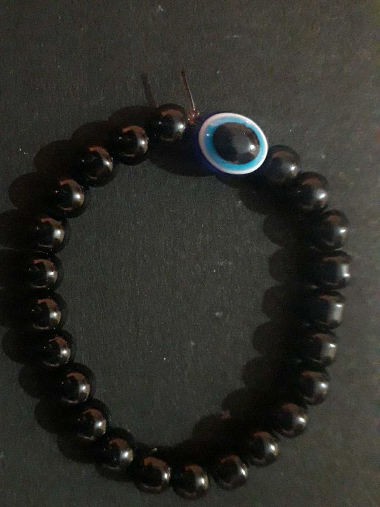 Black Beaded Evil Eye Bracelet