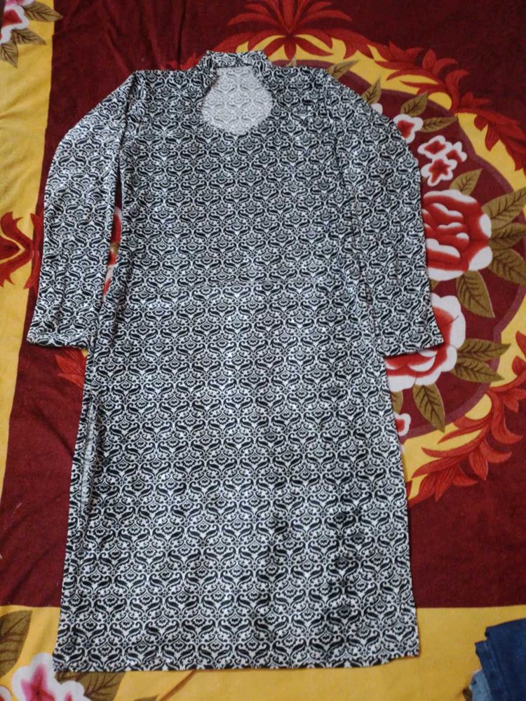Shaneel Black &amp; White kurti