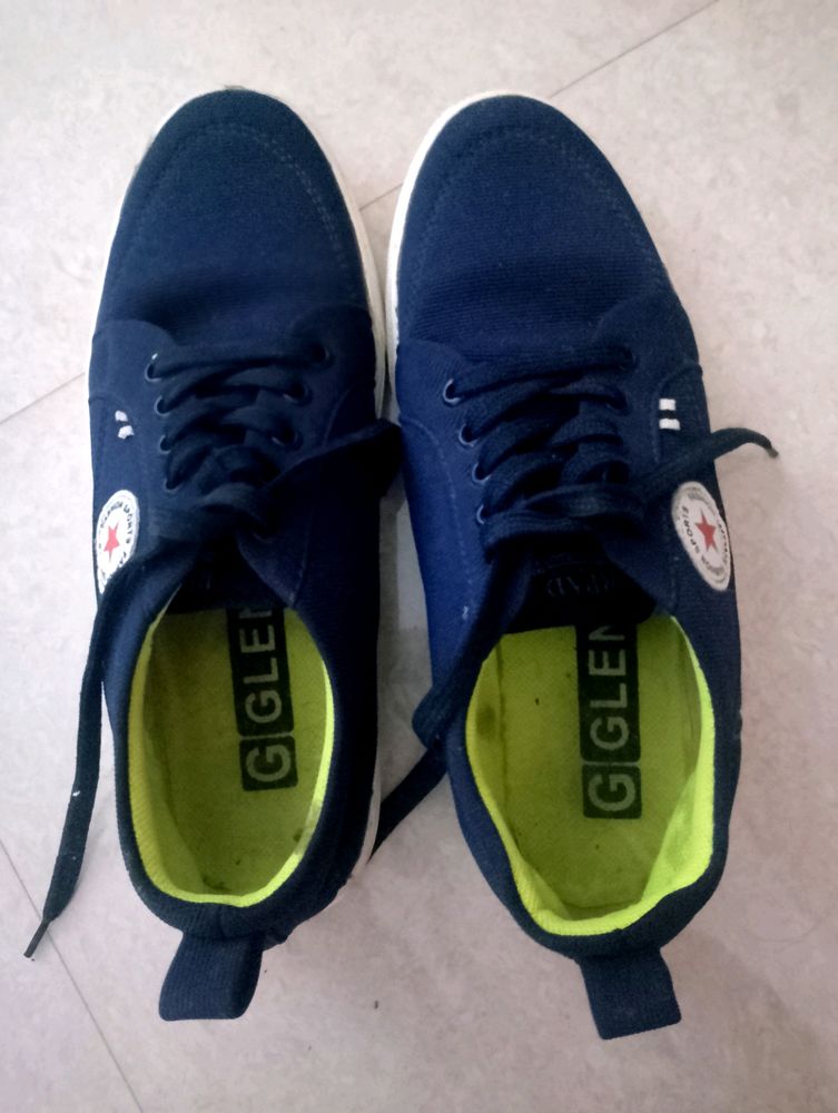 Sneakers ..🤩