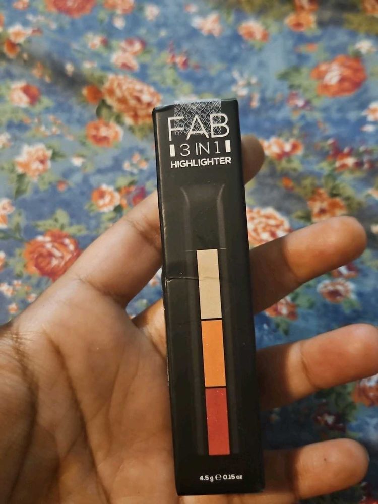 FAB 3 in 1 Highlighter