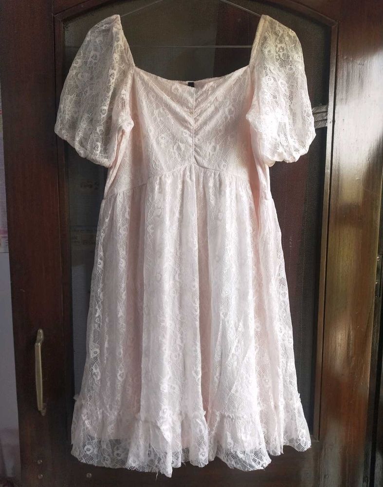 Lace Dress with lining