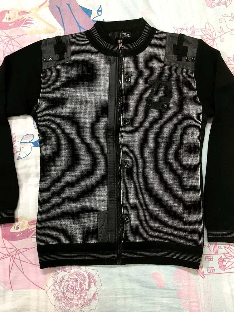 Men&#39;s Pullover Front Full Zipper size 38
