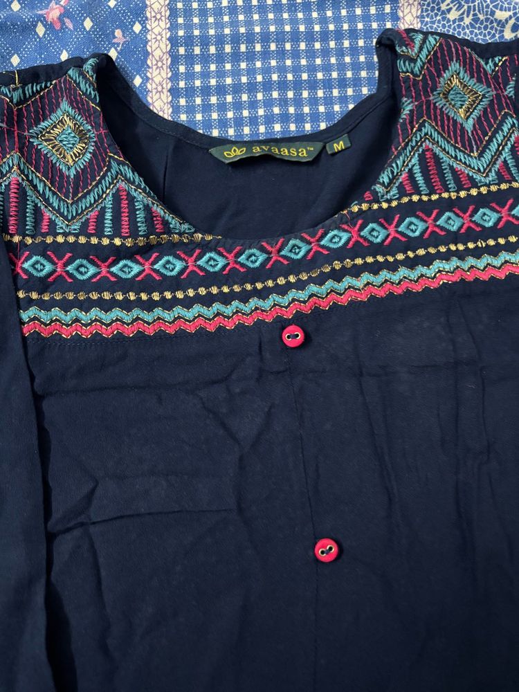 Avaasa Kurti
