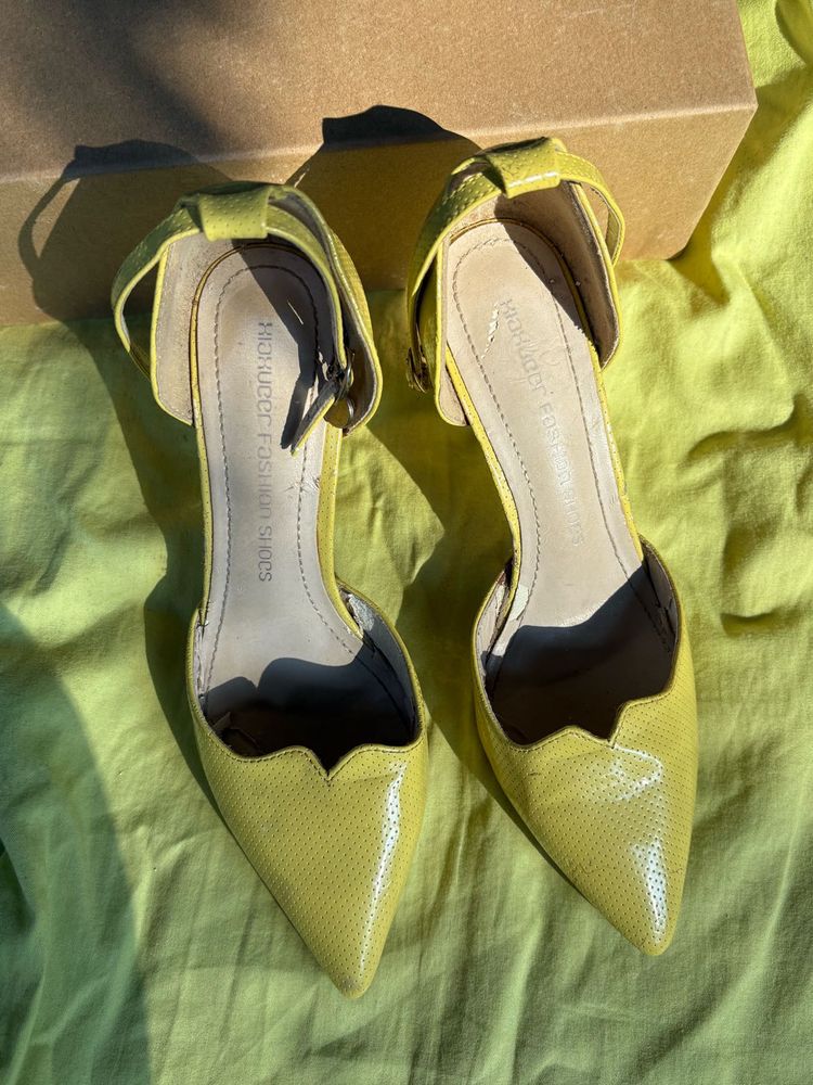 Yellow Heels