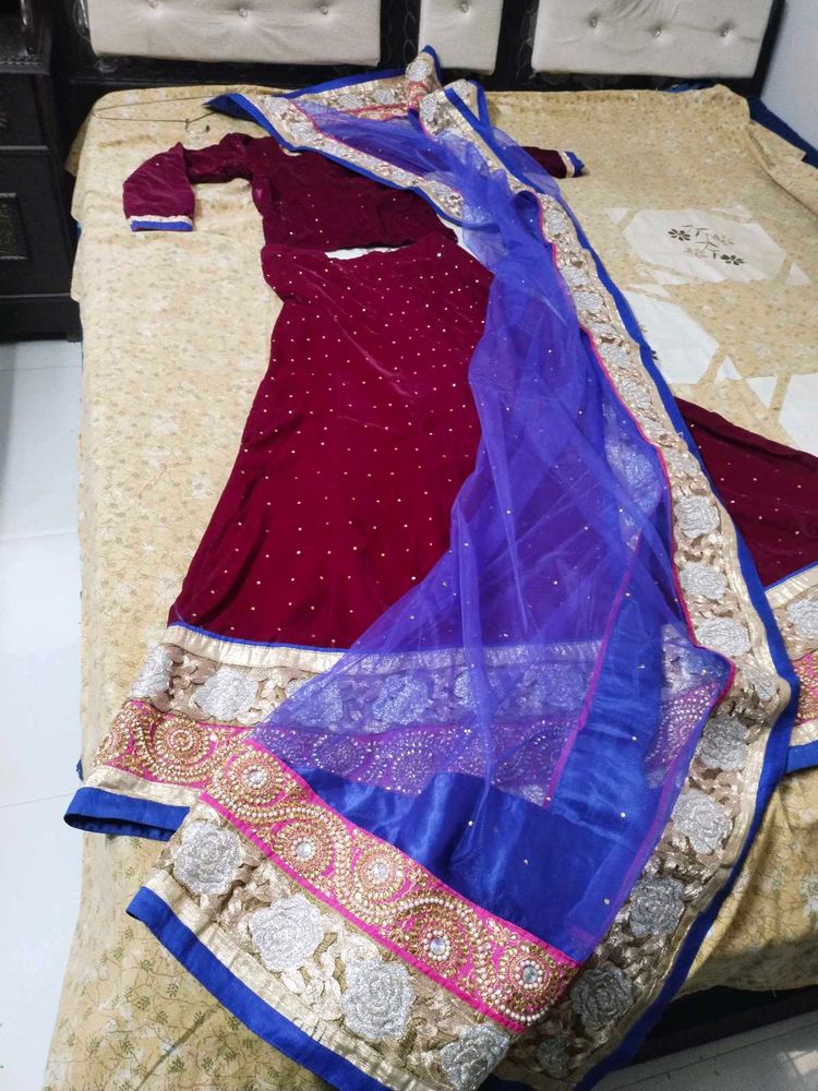 Elegant Maroon Velvet lehenga set With Blue Dupatt