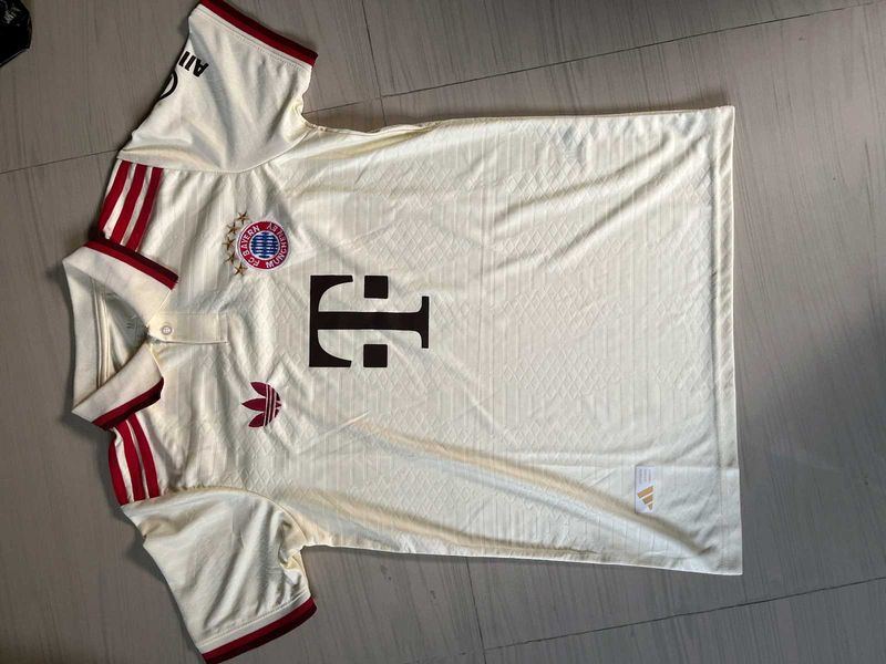 Bayan Jersey