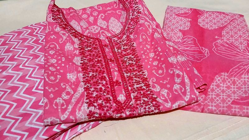 Pretty Printed Suit Material For Women 🎀🌸