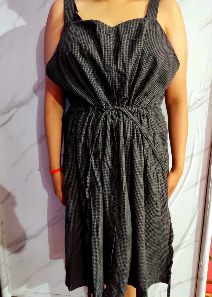 KOREAN SLEEVELESS