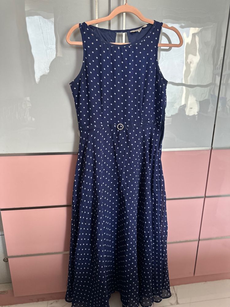Latin Quarters Dress- Size M
