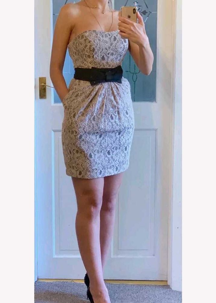 H &amp; M Beige Lace Overlay Sleevless  Black Bow