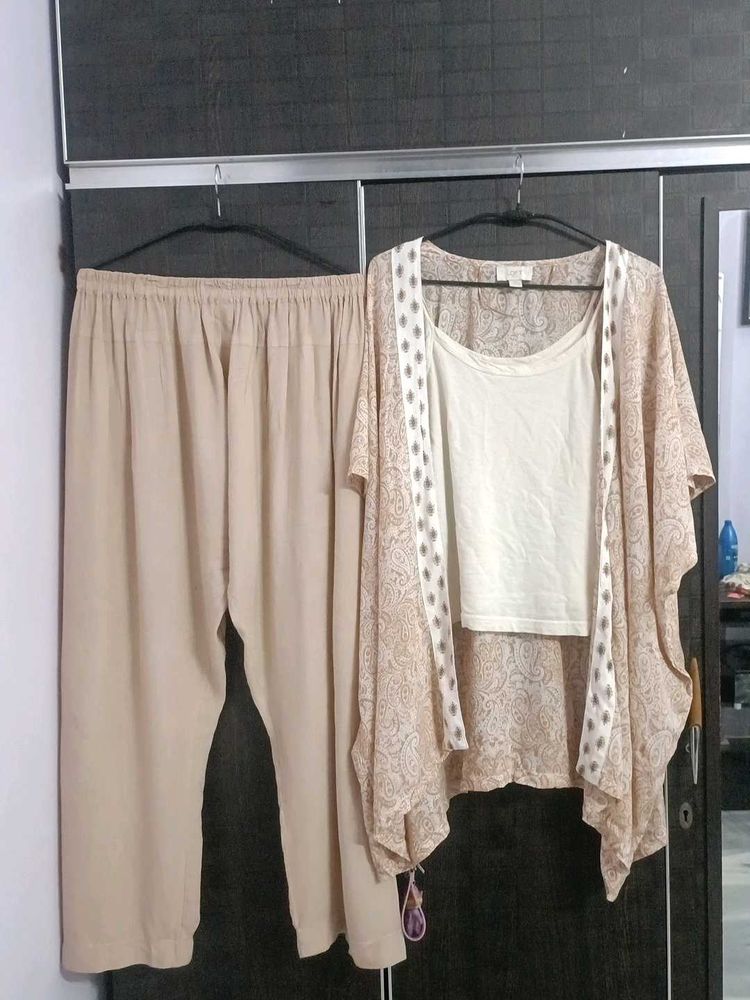 3-Piece Outfit with Paisley Kimono