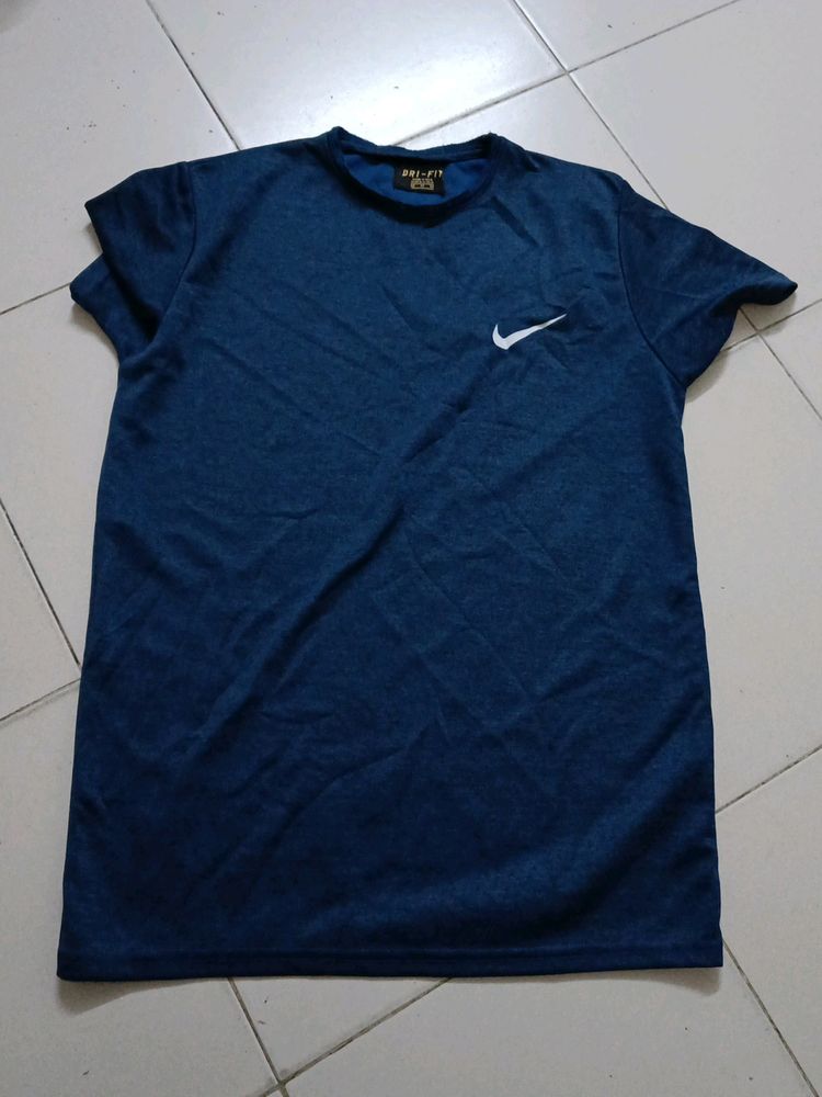 Mans Tshirt