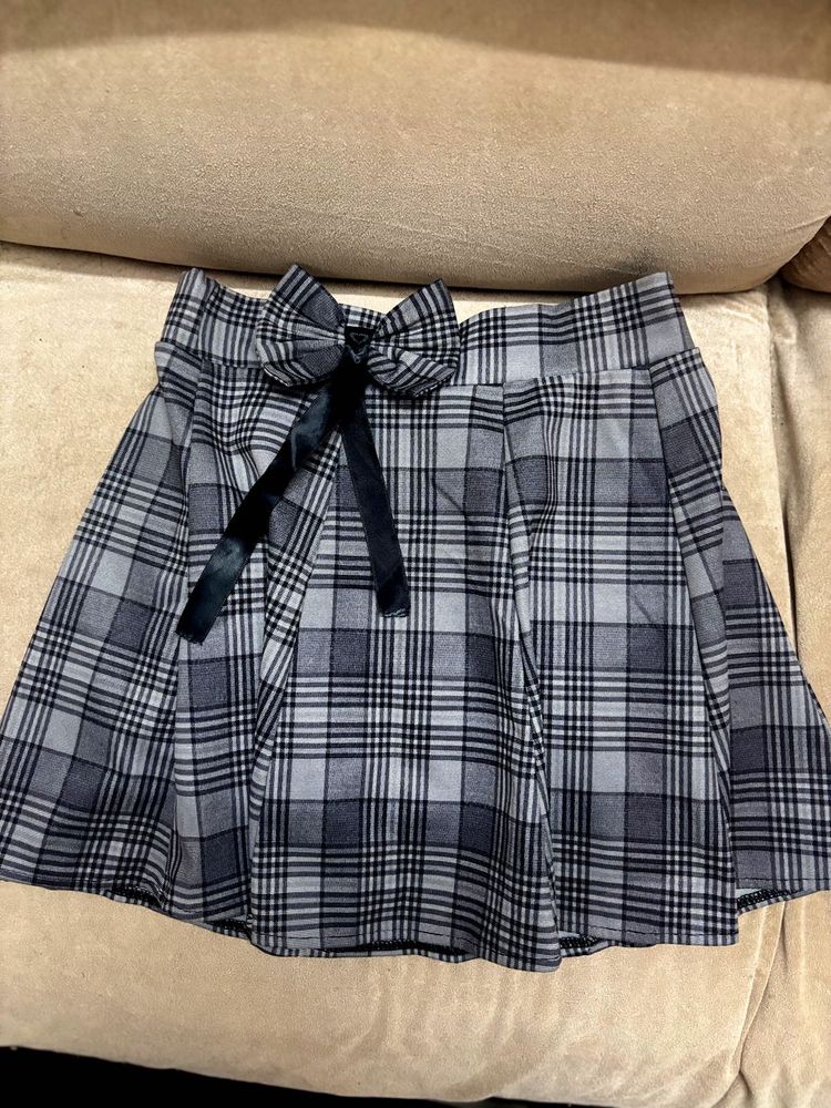 Plaid Mini Skirt with Bow