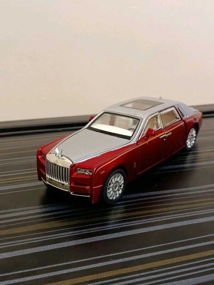 Rolls-Royce Die Cast Car Model With Door OpenSound