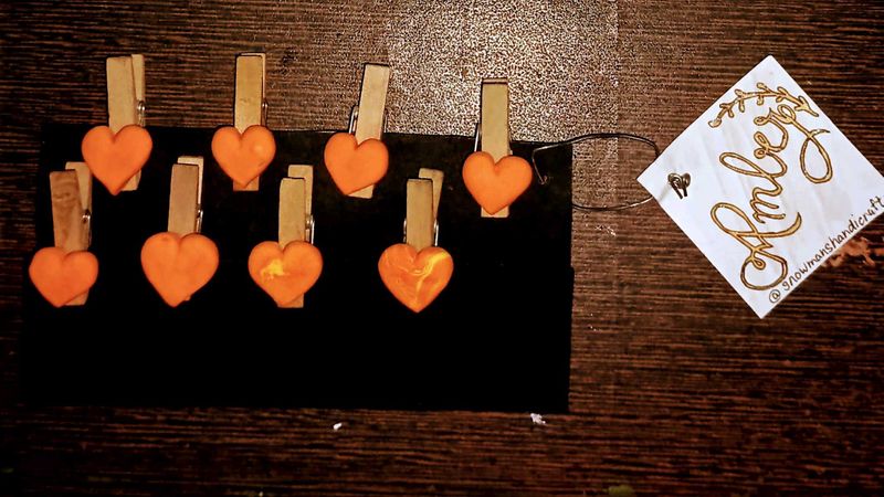 Orange Heart Wooden Clips + 4 Polaroids