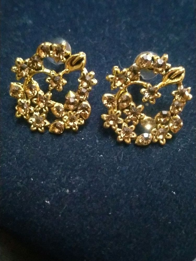 Gold Flower Stud Earrings