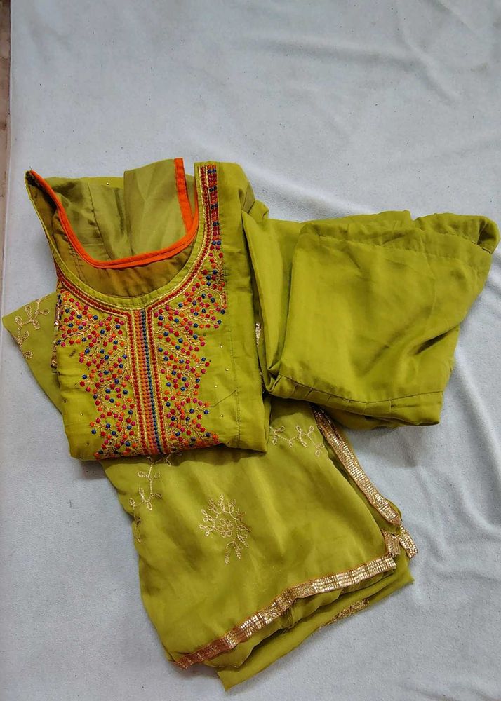 Salwar Suit
