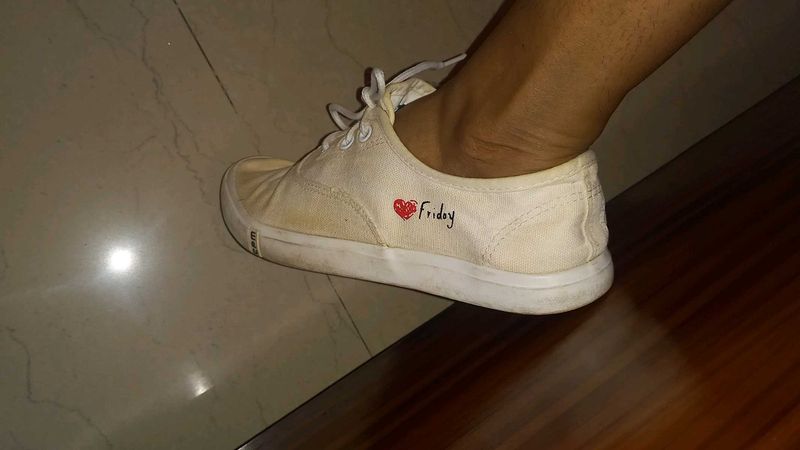 White Korean Cute Sneaker