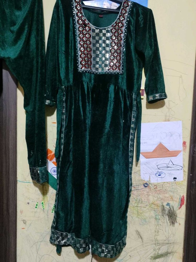 Green Velvet Kurta Set